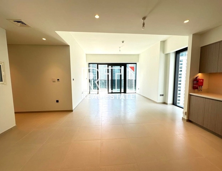 BRAND NEW APARTMENT | LUXURY UNIT | MID FLOOR