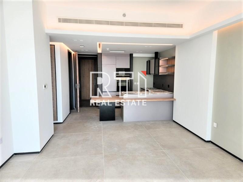 MODERN DESIGN |   | SPACIOUS LAYOUT   | NEW APARTMENT